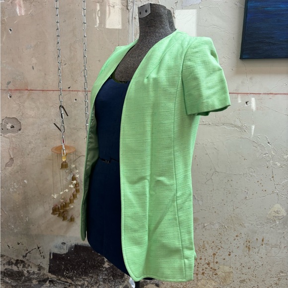 vintage handmade 60’s/70’s lime green preowned women’s jacket - Picture 2 of 3
